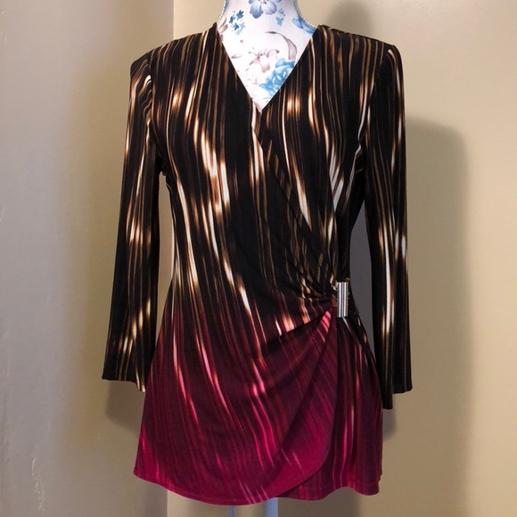 Calvin Klein Tops - Calvin Klein 3/4 sleeve top w/ gold accents size small